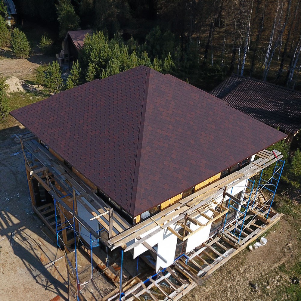Шатровая крыша в Омутнинске и Кировской области